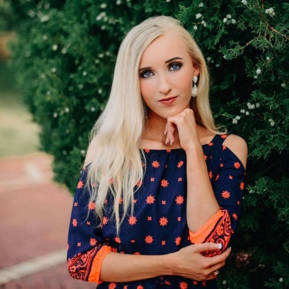 Meet your Posher, Hannah